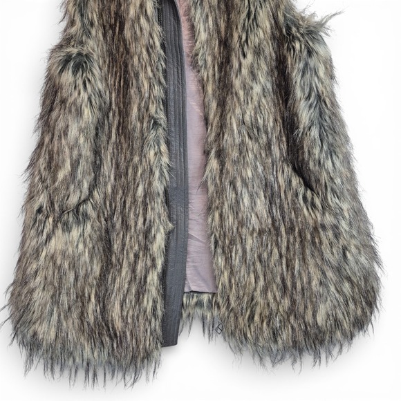 Joie Womens Size XS Vest Faux Fur & Faux Leather w/ Zipper Front - Picture 3 of 10